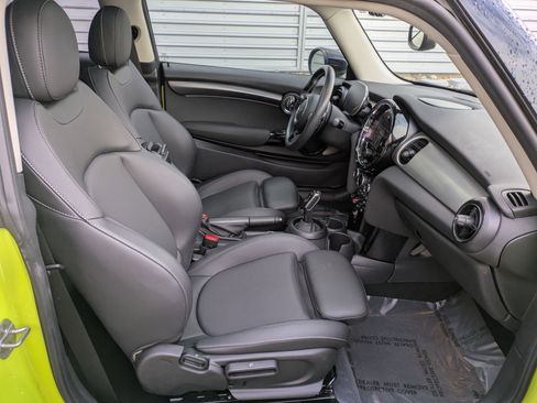 Used 2023 MINI Cooper S image 30