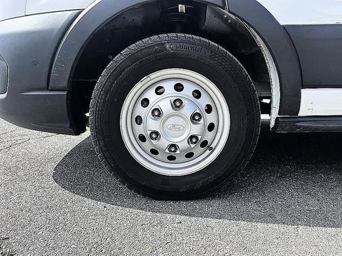 Used 2024 Ford Transit 150 Low Roof AWD image 8