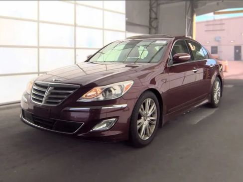 Used 2013 Hyundai Genesis 3.8 w/ Premium Pkg RWD image 1