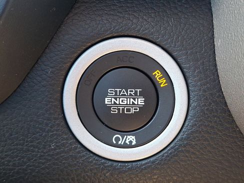 Used 2022 RAM 1500 Laramie image 22