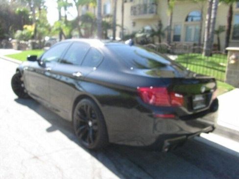 Used 2013 BMW M5 RWD image 28