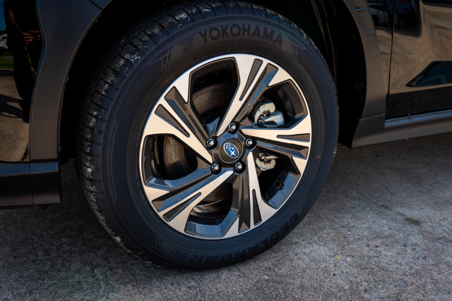 Certified 2025 Subaru Crosstrek 2.5i Premium AWD/4WD image 14
