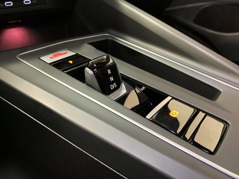 Used 2022 Volkswagen GTI S FWD image 17