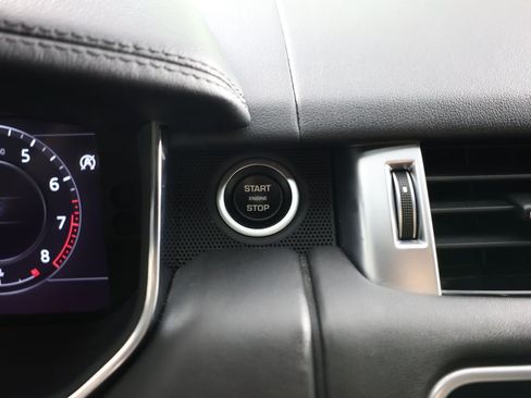 Used 2019 Land Rover Range Rover Sport Supercharged AWD/4WD image 18