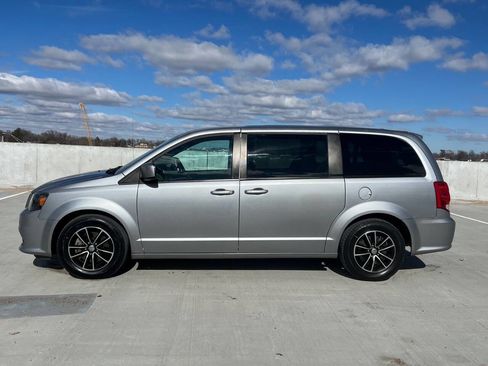 Used 2019 Dodge Grand Caravan GT image 9