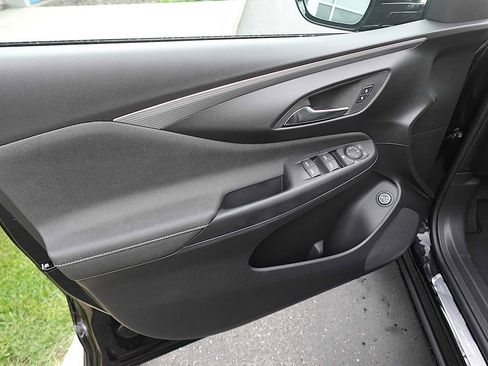New 2026 Buick Envista Avenir FWD image 11