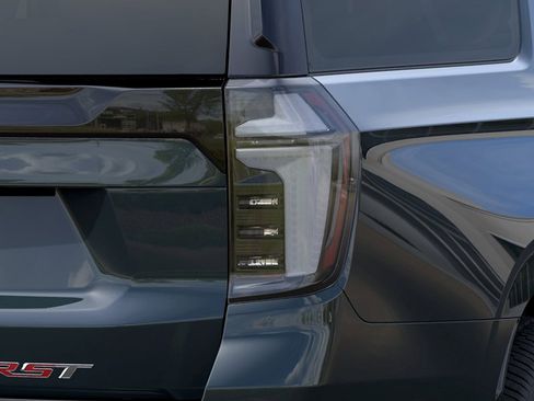 New 2026 Chevrolet Suburban RST w/ Comfort Package AWD/4WD image 11