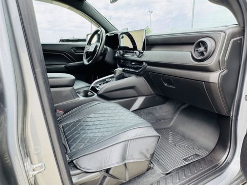 Used 2023 Chevrolet Colorado Trail Boss w/ Technology Package image 31