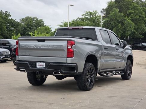 Used 2025 Chevrolet Silverado 1500 Custom Trail Boss w/ LPO, Dark Essentials Package AWD/4WD image 4