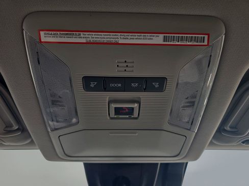 Used 2022 Toyota RAV4 XLE w/ XLE Grade Weather Package FWD image 18