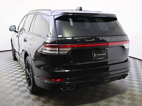 New 2026 Lincoln Aviator Reserve w/ Jet Appearance Package image 4