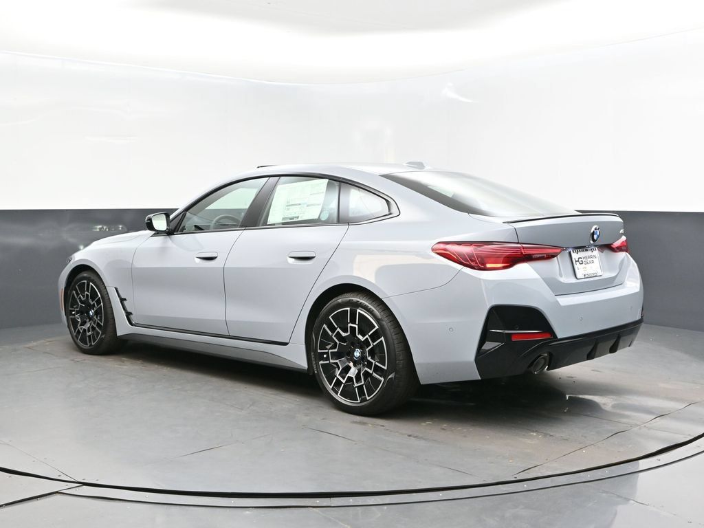 Certified 2026 BMW 430i w/ M Sport Package RWD image 5