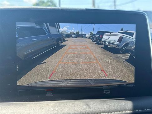 Used 2023 GMC Yukon SLT image 32