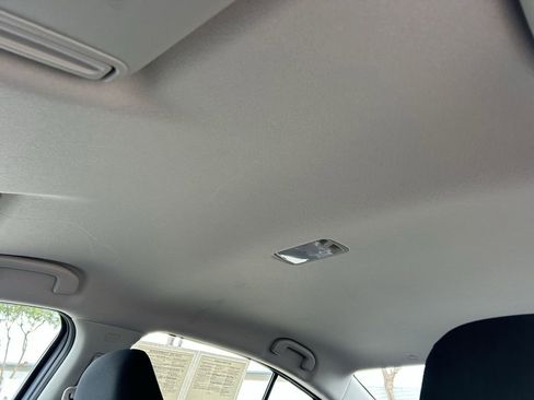 Used 2025 Nissan Versa SV w/ Trunk Package image 29