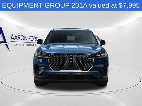 Used 2025 Lincoln Aviator Reserve w/ Equipment Group 201A AWD/4WD image 2