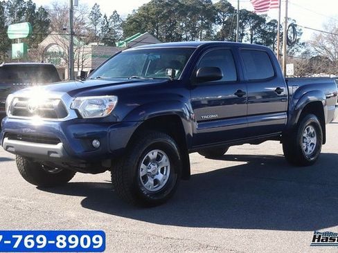 Used 2015 Toyota Tacoma TRD Pro image 3
