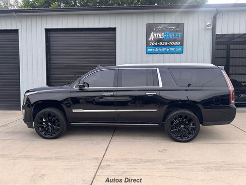 Used 2019 Cadillac Escalade ESV Premium Luxury RWD image 3