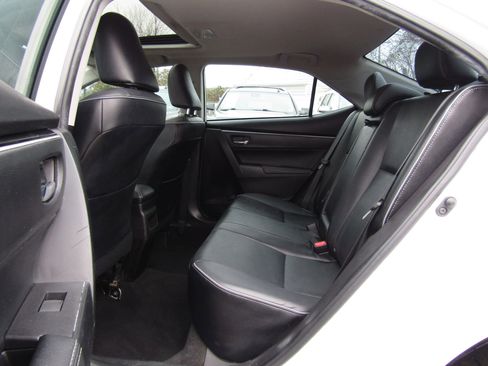 Used 2019 Toyota Corolla XLE image 16