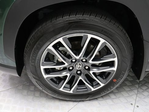 Certified 2026 Toyota Corolla Cross XLE image 4