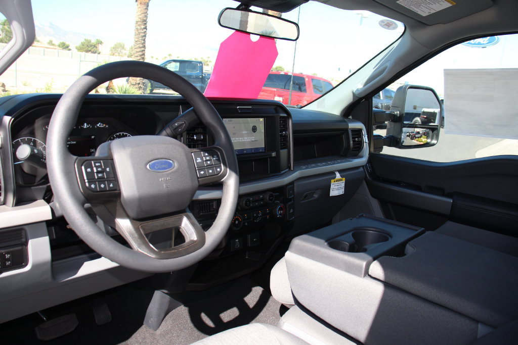 New 2025 Ford F350 XL w/ STX Appearance Package AWD/4WD image 11