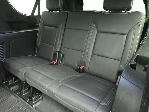 Used 2023 GMC Yukon XL SLT w/ SLT Premium Package AWD/4WD image 24