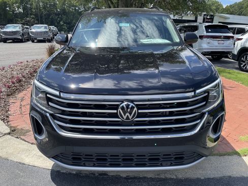 New 2026 Volkswagen Atlas SE image 2