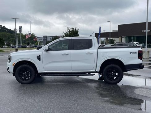 Used 2025 Ford Ranger Lariat w/ FX4 Off-Road Package AWD/4WD image 26