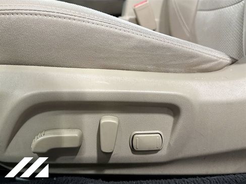 Used 2018 Subaru Outback 2.5i Premium AWD/4WD image 19