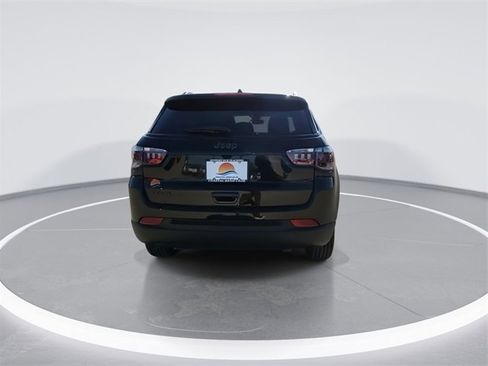 New 2026 Jeep Compass Latitude image 8