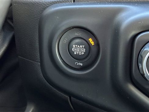 Used 2018 Jeep Wrangler Unlimited Sahara image 26