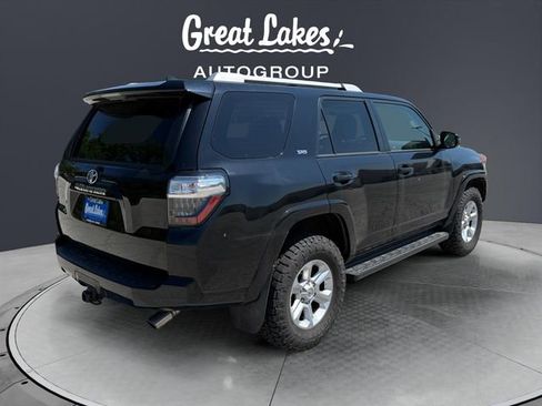 Used 2016 Toyota 4Runner SR5 AWD/4WD image 5