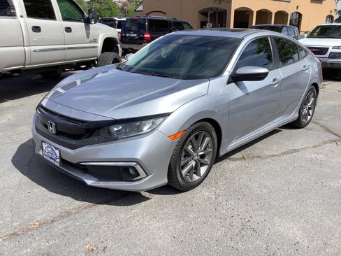 Used 2020 Honda Civic EX image 2