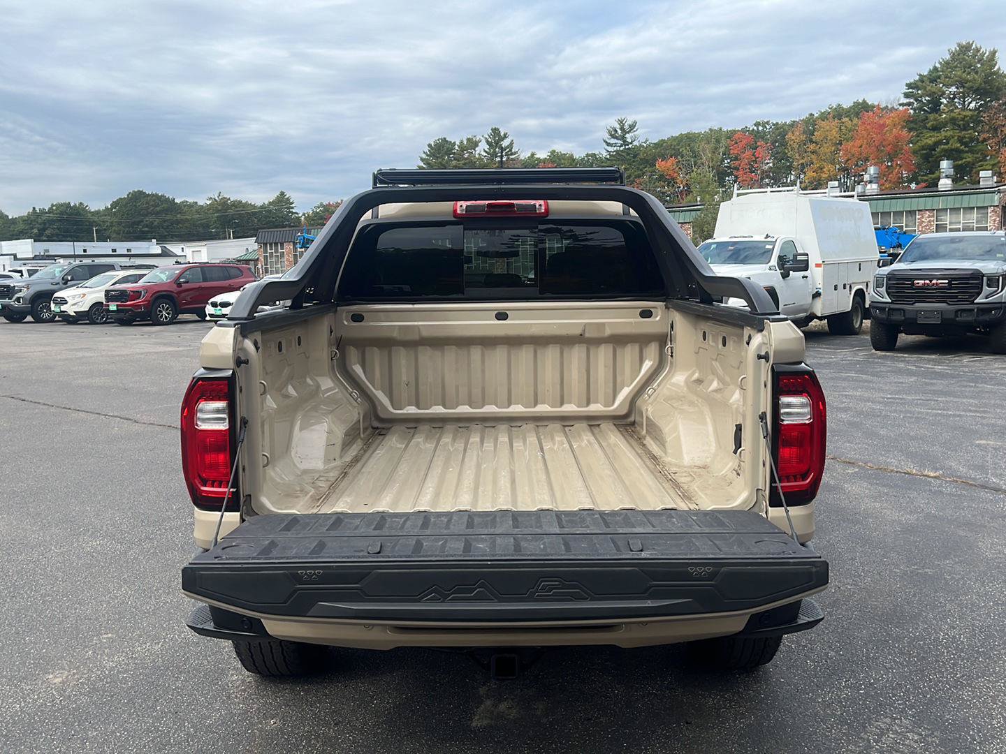 Used 2023 GMC Canyon Elevation w/ LPO, Sports Bar Package AWD/4WD image 10