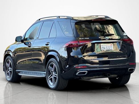 Used 2026 Mercedes-Benz GLE 450 4MATIC image 3