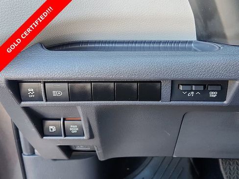 Certified 2024 Toyota Sienna LE image 24