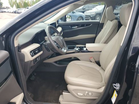Certified 2023 Lincoln Nautilus Reserve AWD/4WD image 12