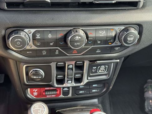 Used 2026 Jeep Wrangler Unlimited Sport AWD/4WD image 26
