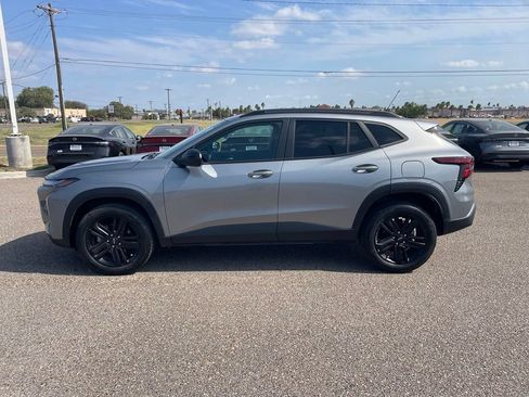Used 2024 Chevrolet Trax ACTIV w/ Driver Confidence Package FWD image 4