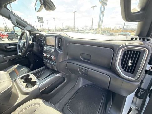 Used 2022 GMC Sierra 3500 AT4 w/ AT4 Preferred Package AWD/4WD image 30