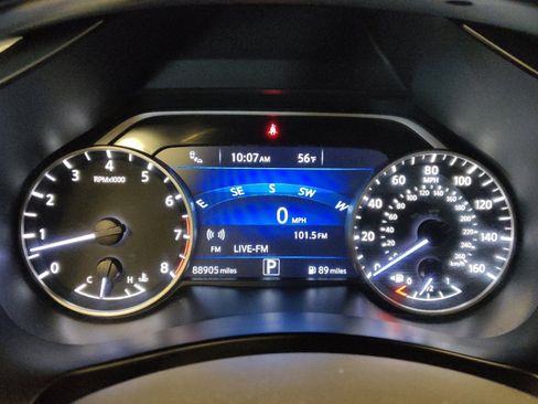 Used 2018 Nissan Murano SL w/ Moonroof Package image 23