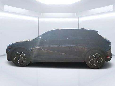 Used 2024 Hyundai Ioniq 5 SEL image 6