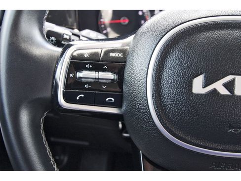 Used 2023 Kia Sorento EX w/ Panoramic Sunroof Package FWD image 19