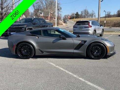 Used 2015 Chevrolet Corvette Z06 w/ 2LZ Preferred Equipment Group image 15