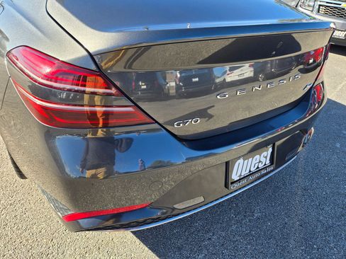 Used 2023 Genesis G70 2.0T image 7