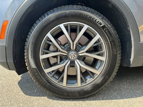 Used 2021 Volkswagen Tiguan S FWD image 30