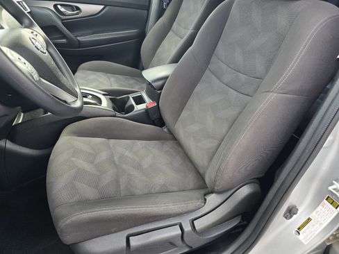 Used 2016 Nissan Rogue S AWD/4WD image 20