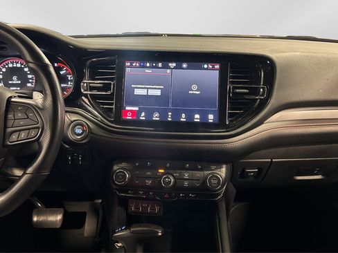 Used 2023 Dodge Durango GT image 27