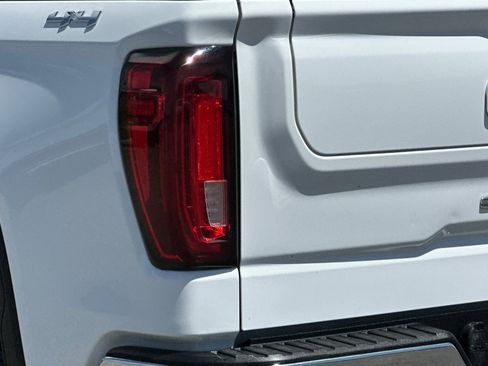 Used 2024 GMC Sierra 1500 SLT image 45