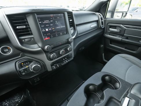 Used 2024 RAM 2500 Big Horn w/ Bed Utility Group image 10