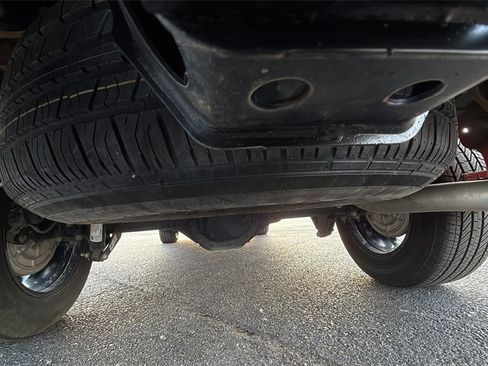 Used 2024 GMC Sierra 1500 Elevation image 25